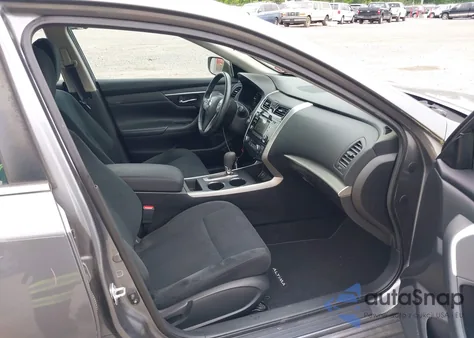 2015 Nissan Altima 2.5 Sv из США, поврежденный, VIN 1N4AL3AP1FC598086